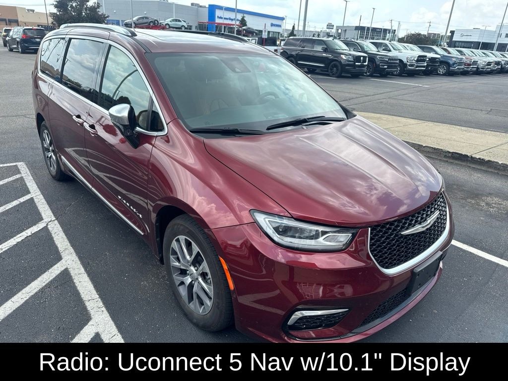 Used 2023 Chrysler Pacifica Plug-In Hybrid Pinnacle Van Passenger Van
