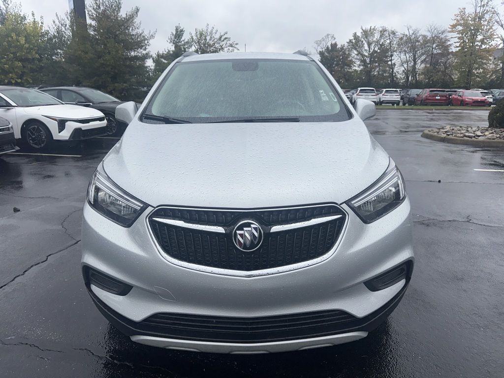 2022 Buick Encore Preferred photo 2
