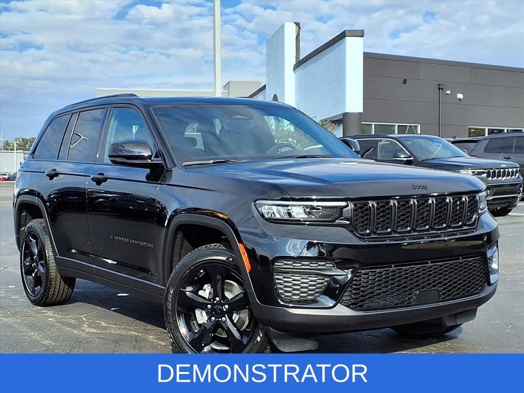 New 2025 Jeep Grand Cherokee Altitude X Sport Utility