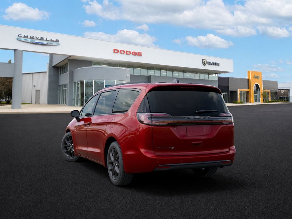 New 2026 Chrysler Pacifica Select Passenger Van