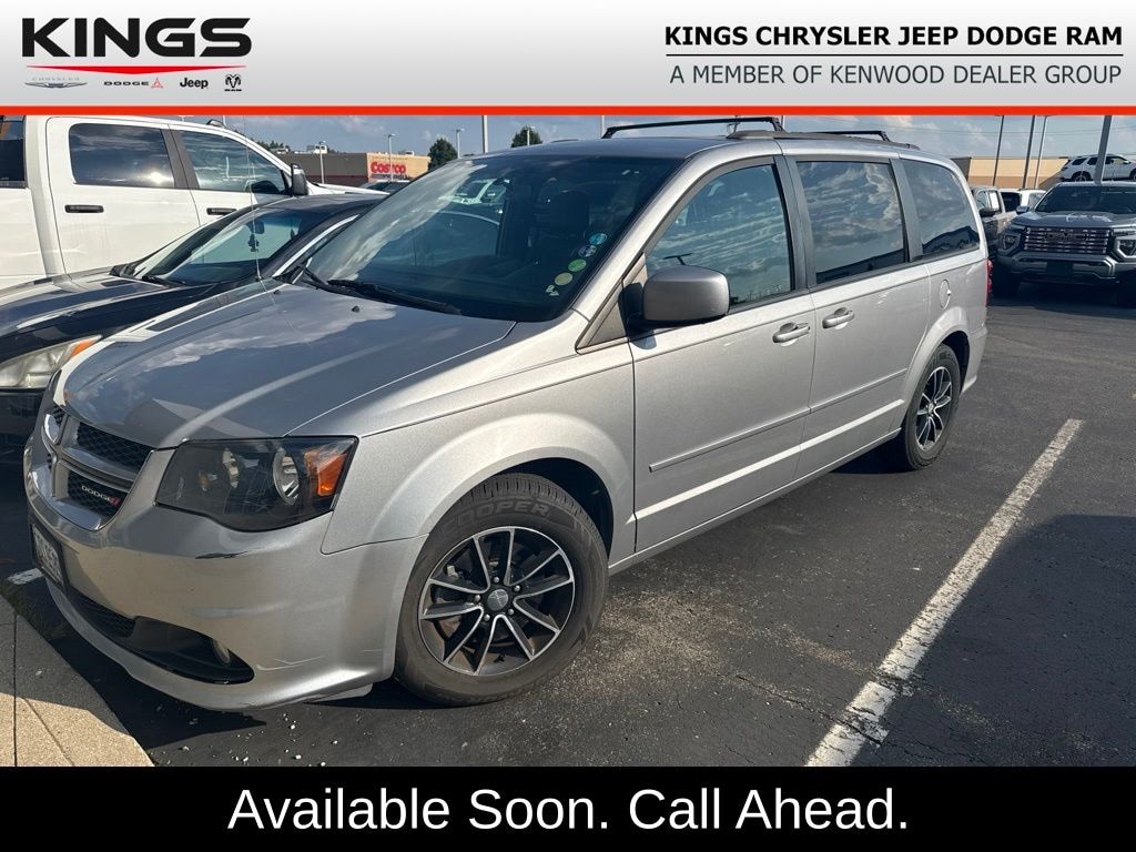 Used 2016 Dodge Grand Caravan R/T Van