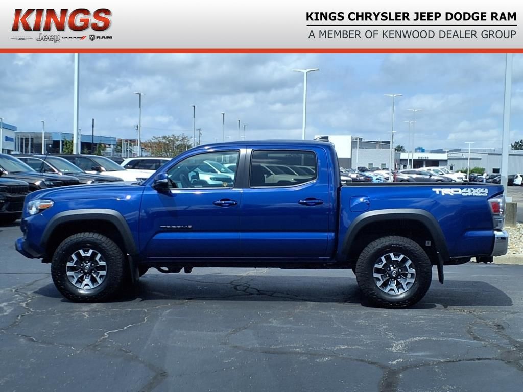 2022 Toyota Tacoma TRD LE photo 3