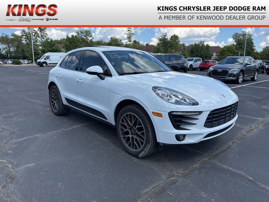 2018 Porsche Macan photo 3