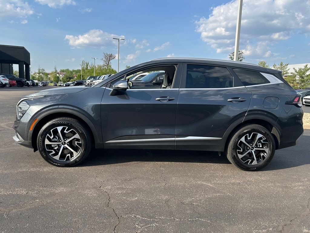 Used 2024 Kia Sportage EX SUV
