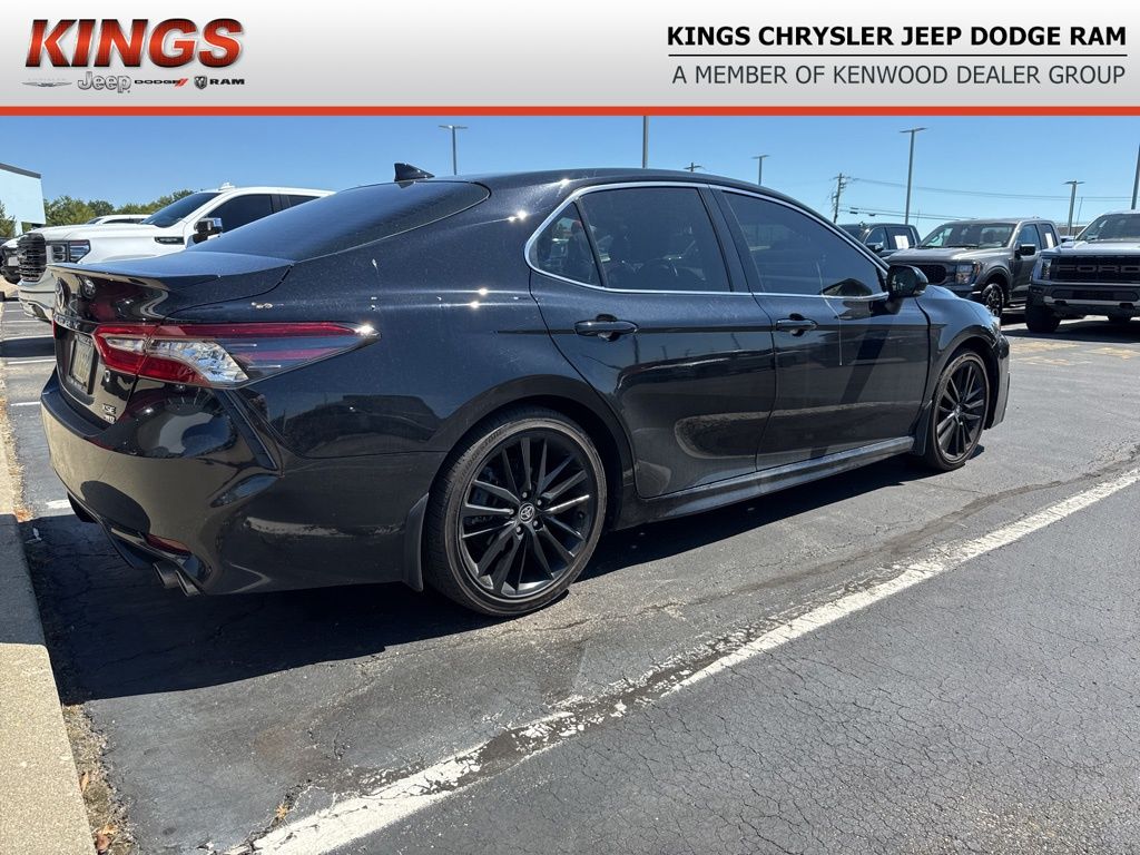 2023 Toyota Camry XSE photo 3