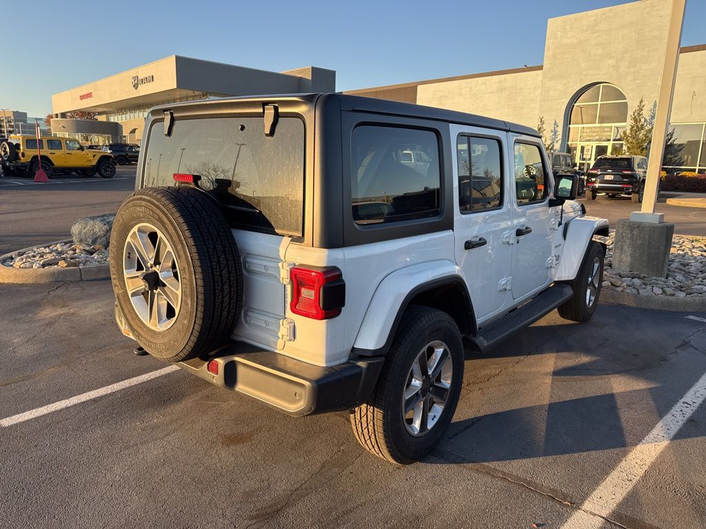 2023 Jeep Wrangler Sahara photo 2