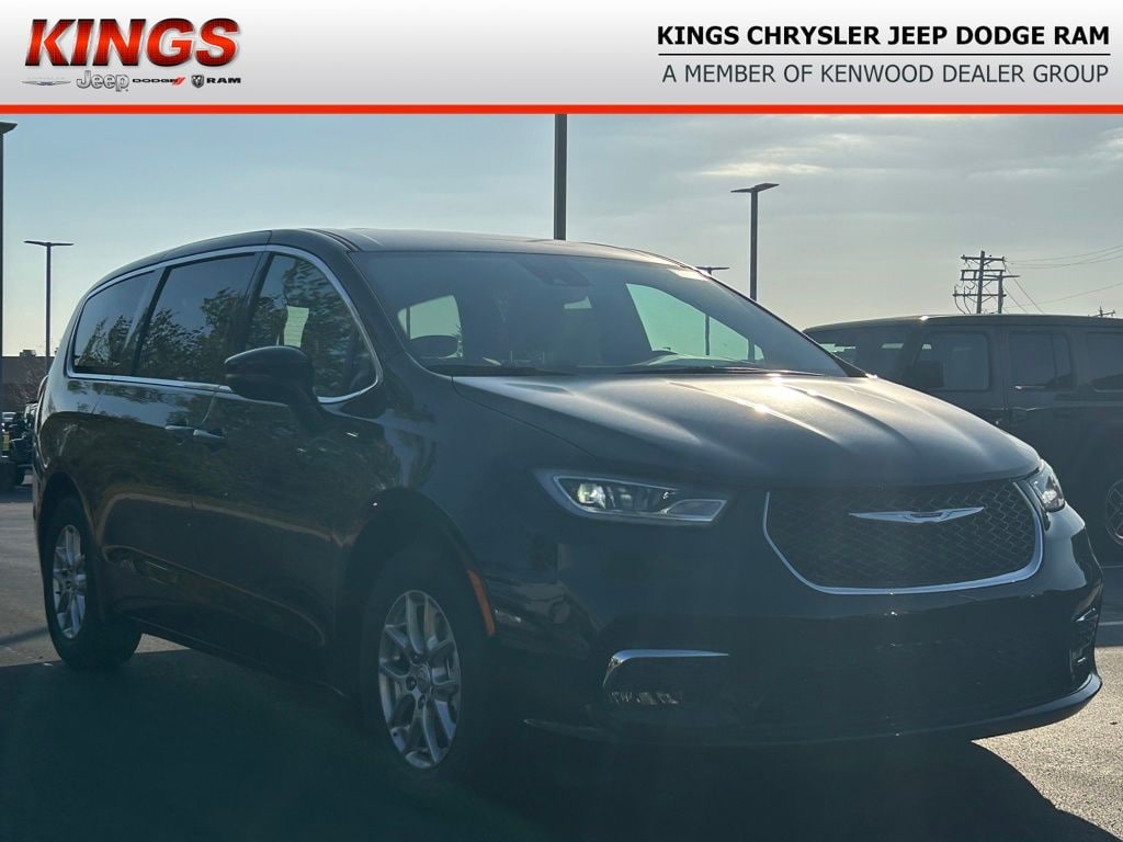 New 2026 Chrysler Pacifica Select Passenger Van