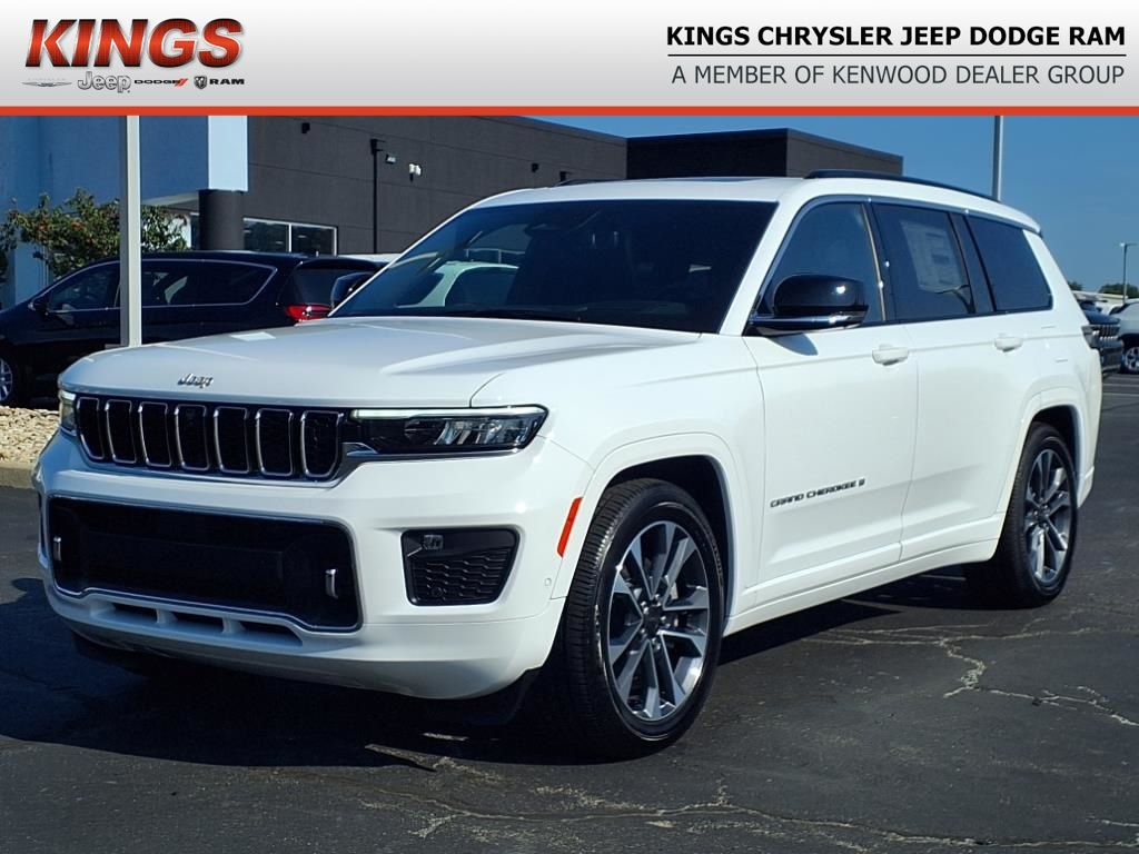 2025 Jeep Grand Cherokee Overland photo 2