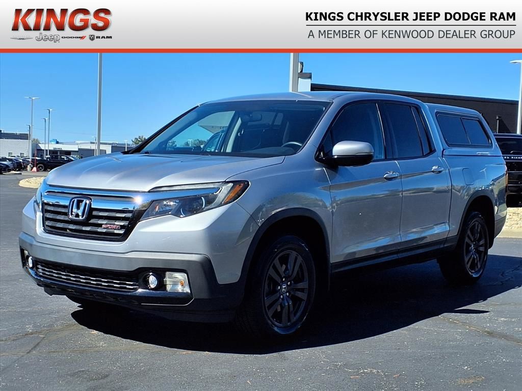2019 Honda Ridgeline Sport photo 2