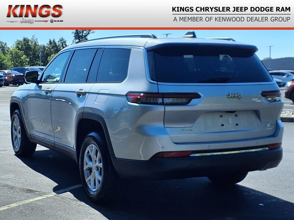 2023 Jeep Grand Cherokee Limited photo 3