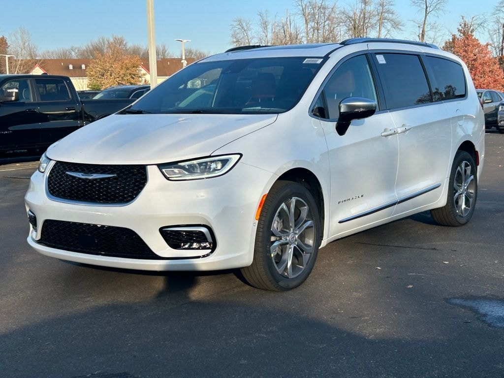 New 2026 Chrysler Pacifica Pinnacle Passenger Van