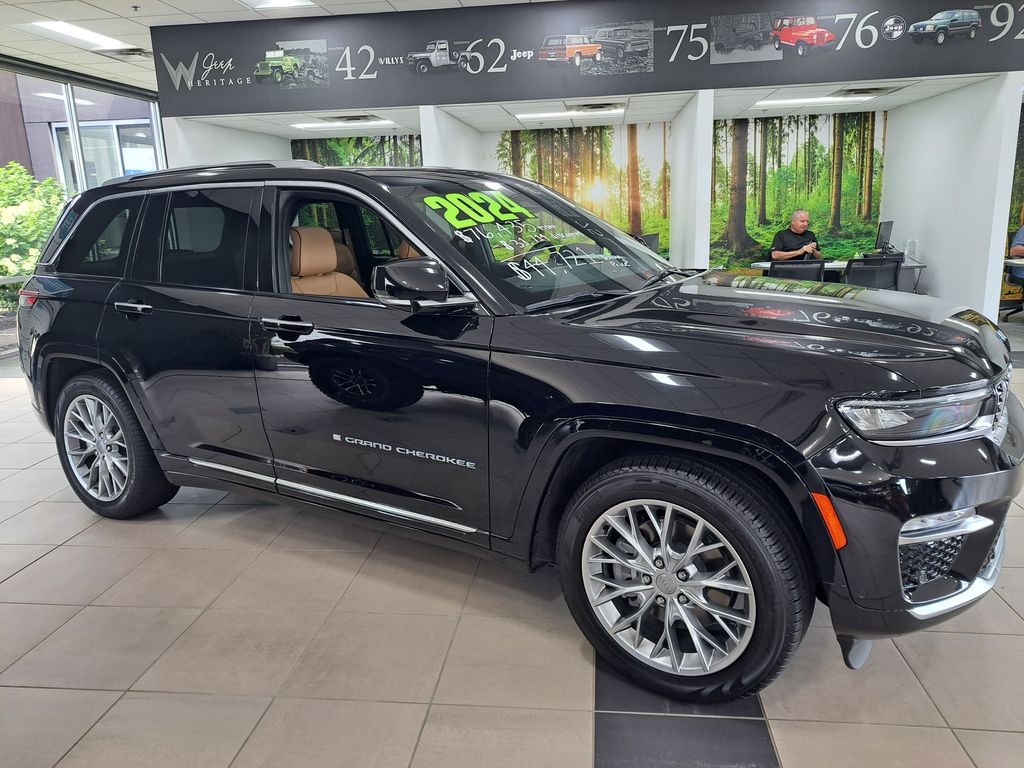 New 2024 Jeep Grand Cherokee Summit 4xe Sport Utility