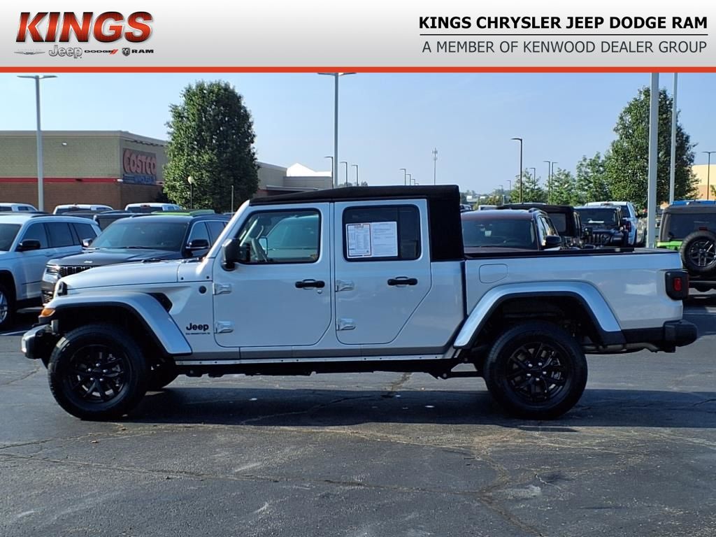 2023 Jeep Gladiator Sport S photo 3