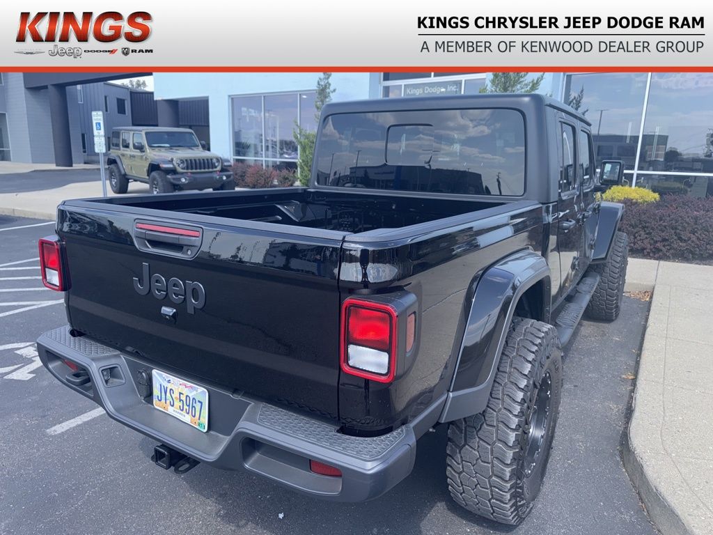 2023 Jeep Gladiator Sport S photo 3