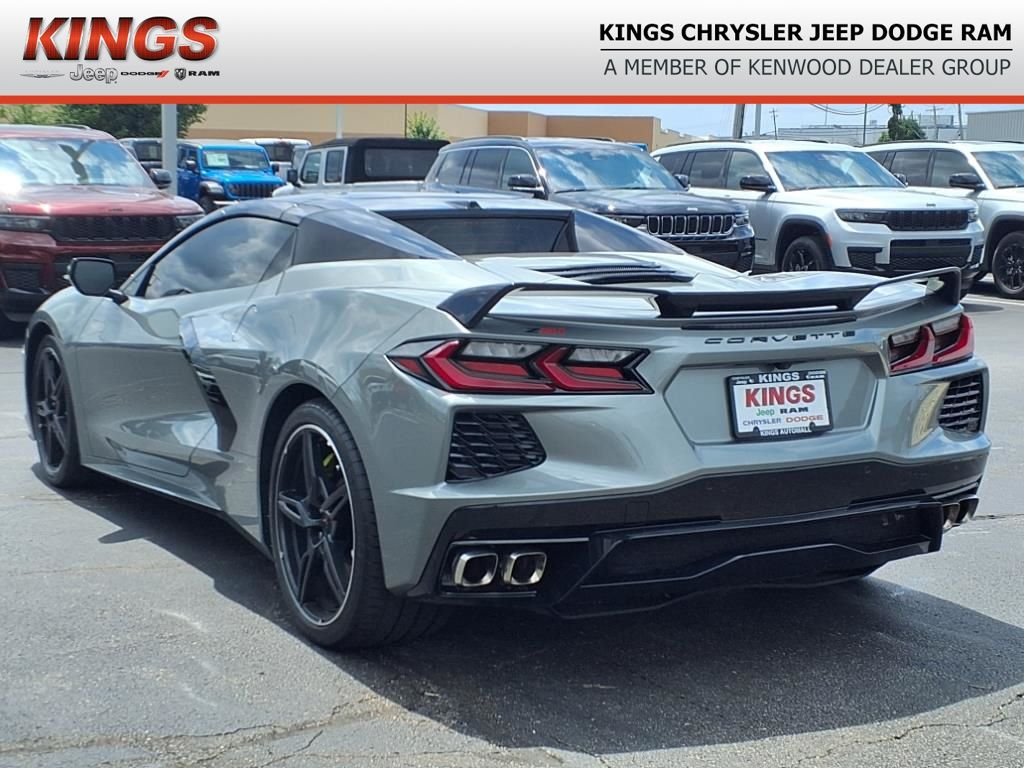 2023 Chevrolet Corvette Stingray 2LT Convertible photo 4