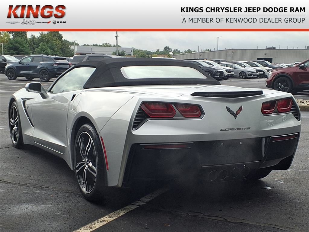 2016 Chevrolet Corvette Stingray 2LT Convertible photo 4