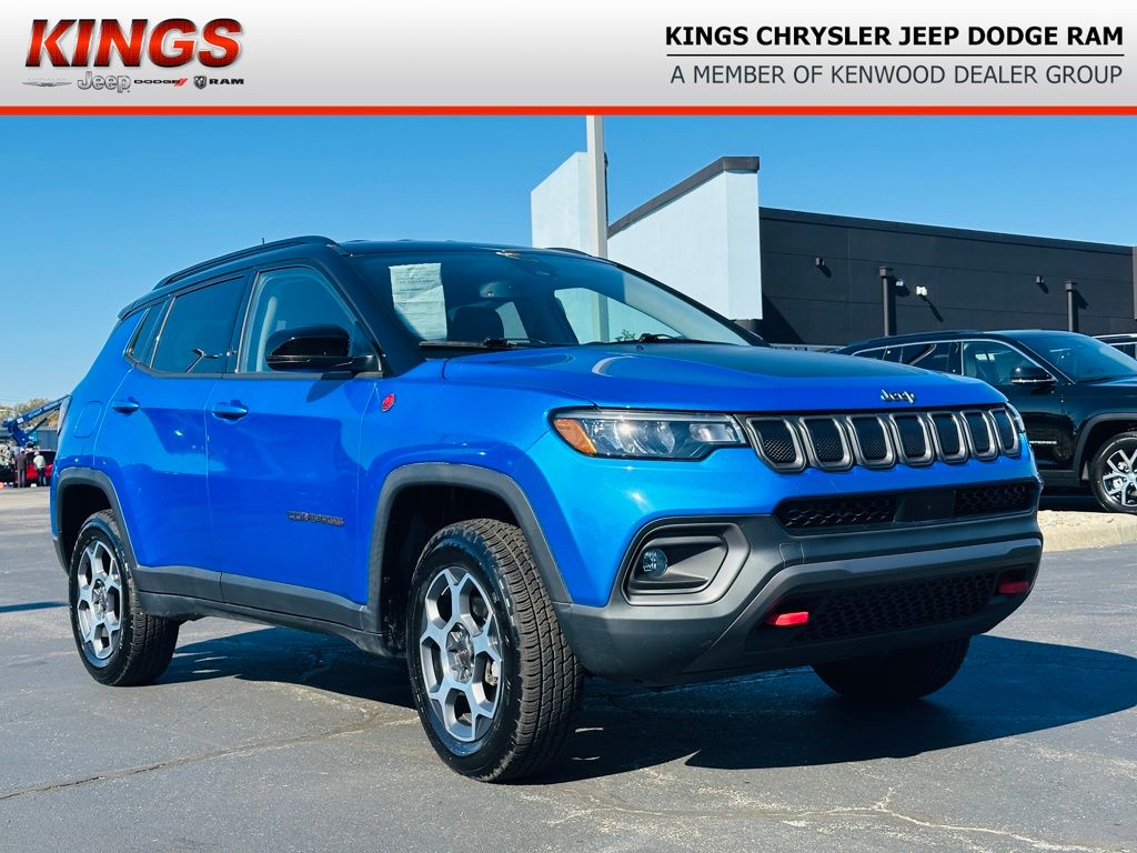 2022 Jeep Compass Trailhawk's photo