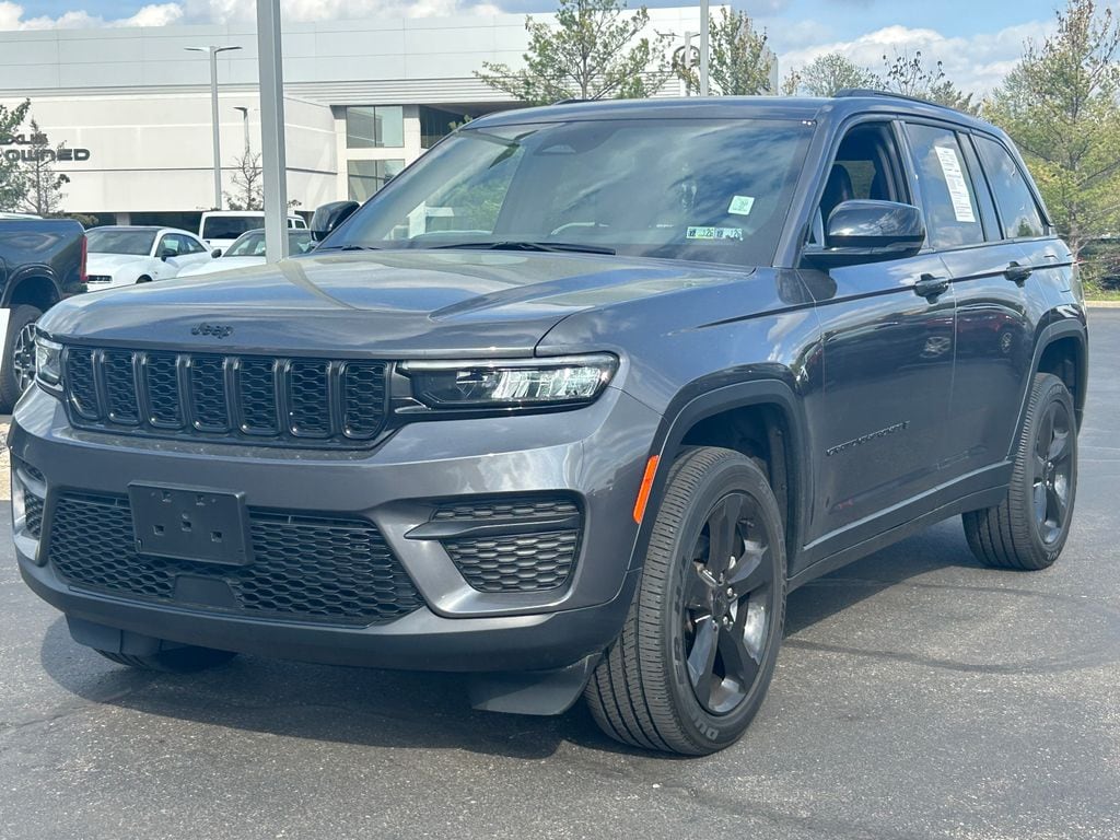 Certified 2023 Jeep Grand Cherokee Laredo SUV