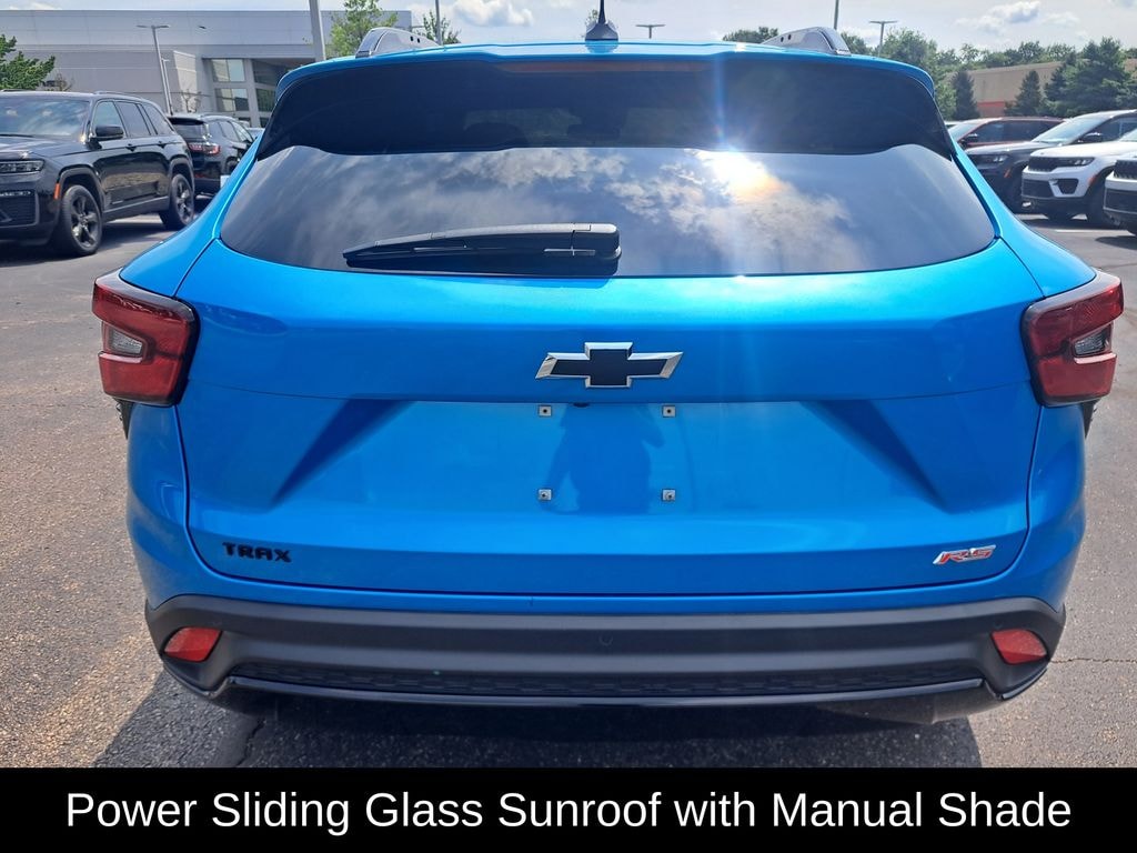 Used 2025 Chevrolet Trax 2RS SUV