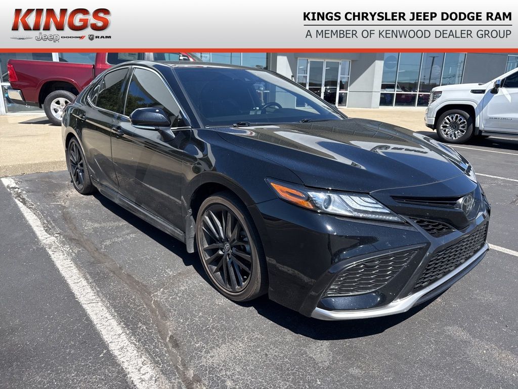 2023 Toyota Camry XSE photo 2