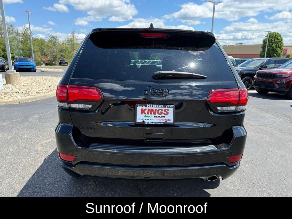 Used 2018 Jeep Grand Cherokee Laredo 4x4 SUV
