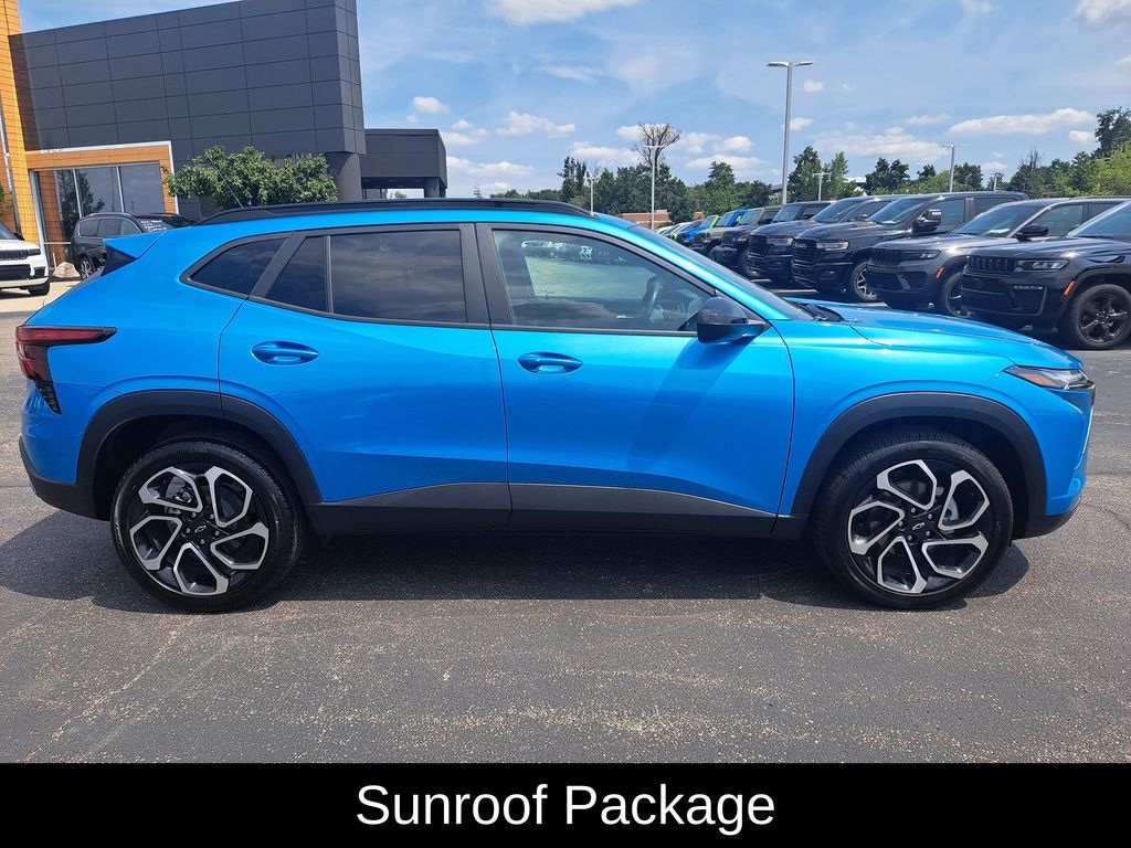 Used 2025 Chevrolet Trax 2RS SUV