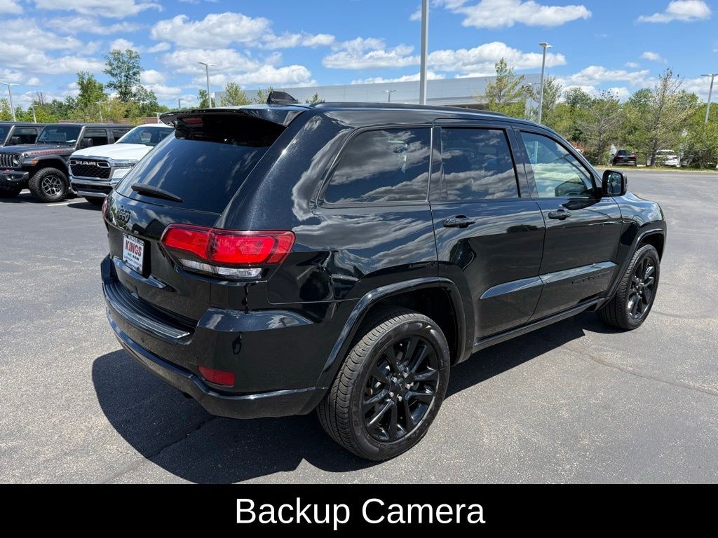 Used 2018 Jeep Grand Cherokee Laredo 4x4 SUV