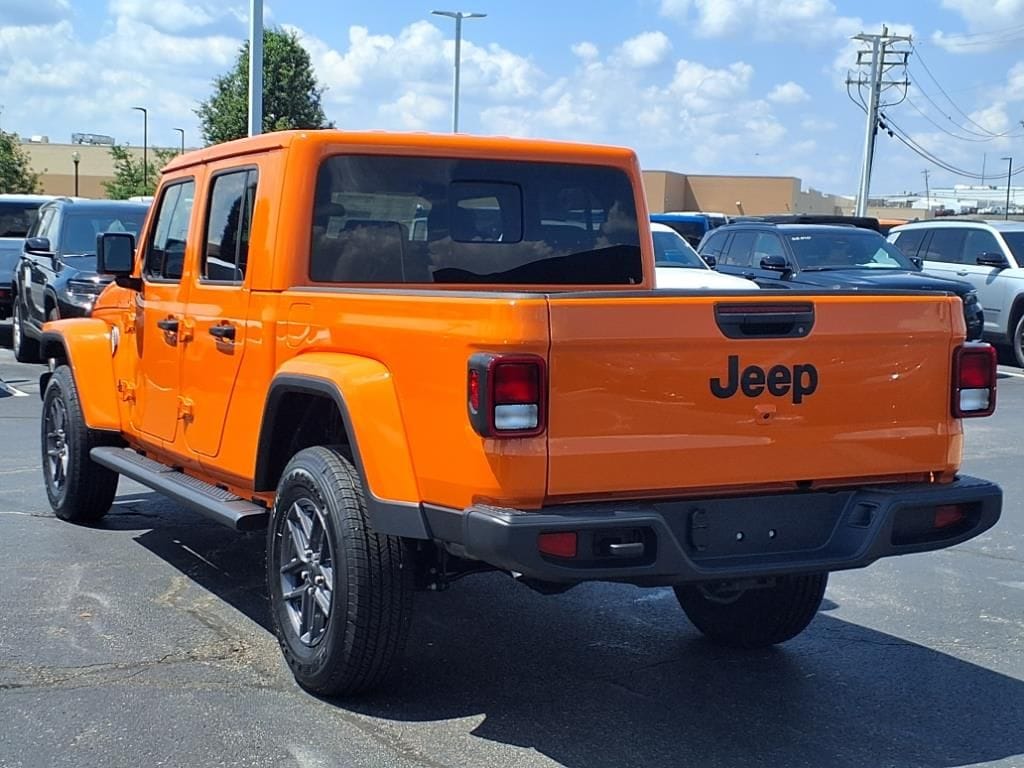 New 2025 Jeep Gladiator Sport S Pickup