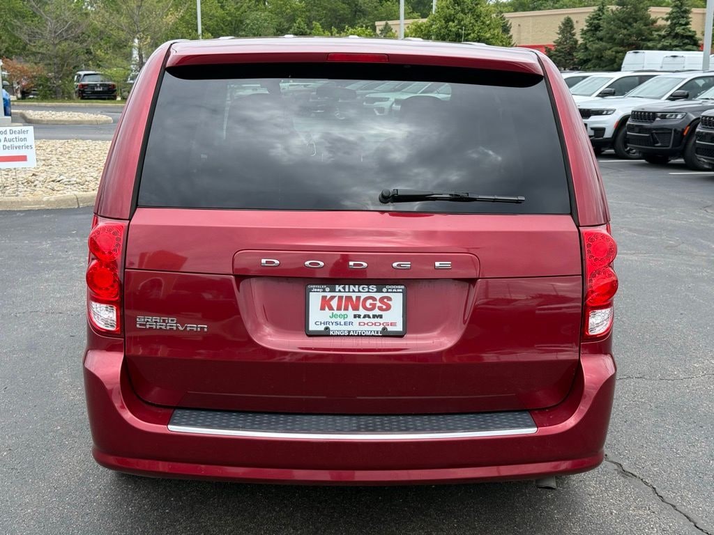 Used 2016 Dodge Grand Caravan AVP/SE Van