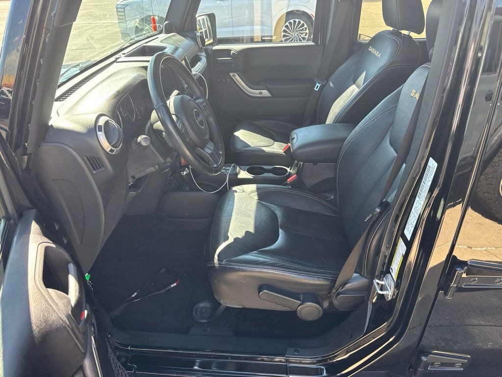 Used 2013 Jeep Wrangler Unlimited Sahara SUV