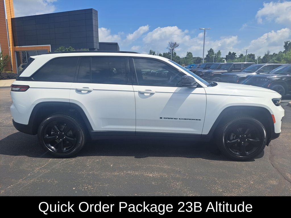 Certified 2023 Jeep Grand Cherokee Laredo SUV