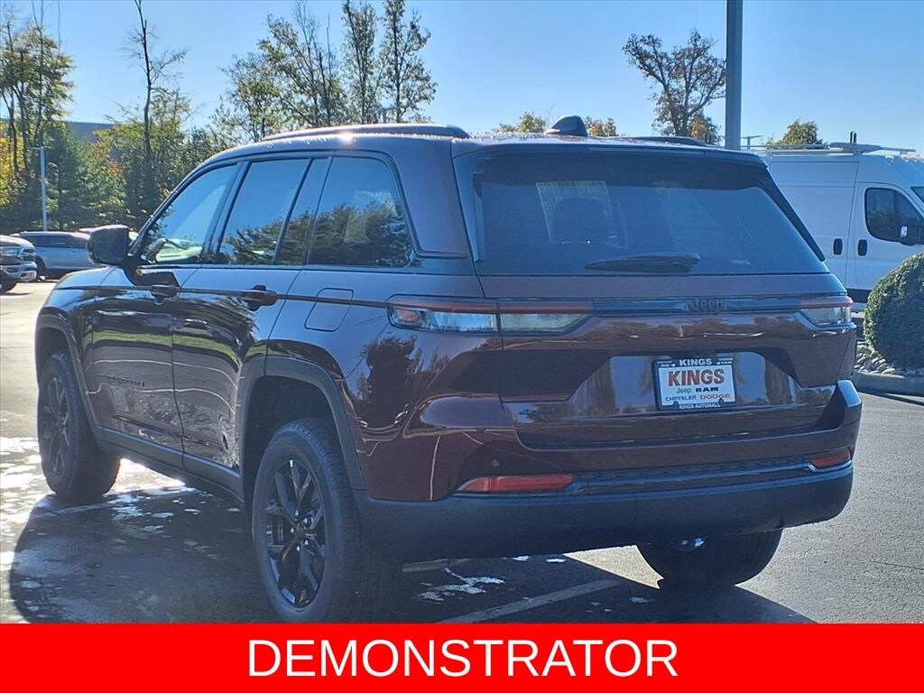 New 2025 Jeep Grand Cherokee Altitude X Sport Utility