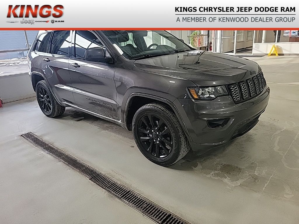 2018 Jeep Grand Cherokee Altitude's photo