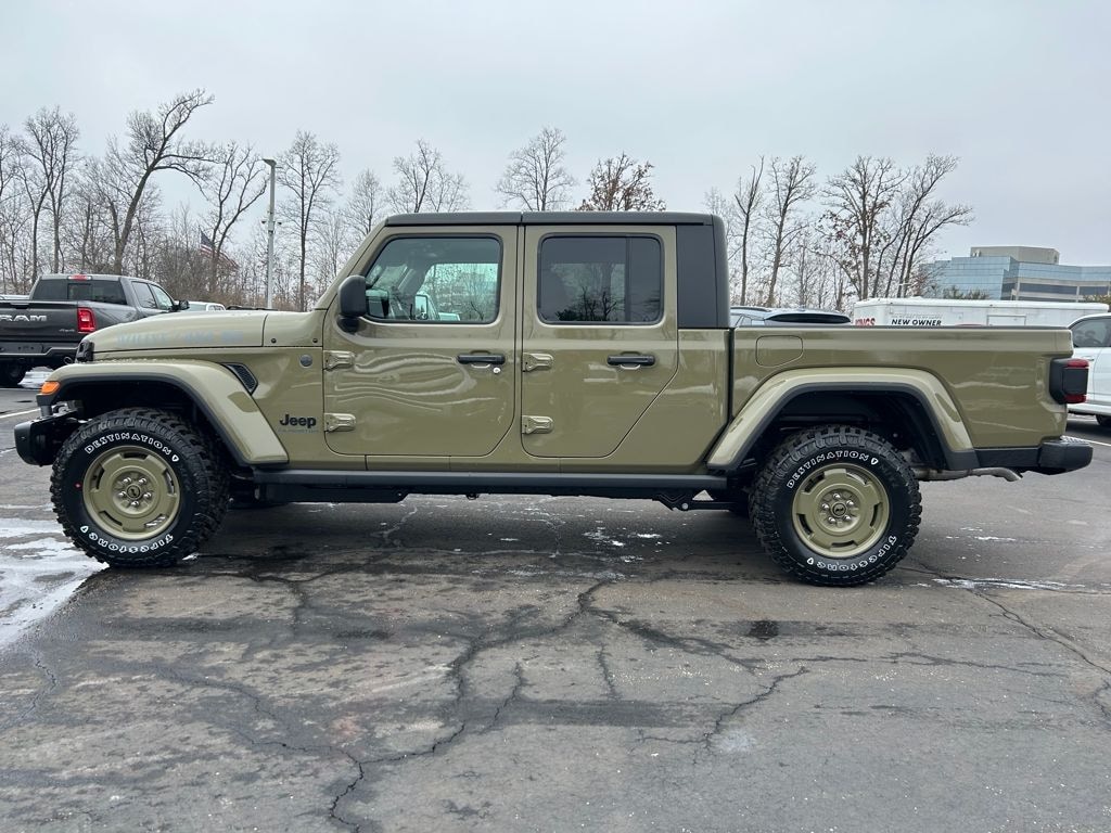 New 2026 Jeep Gladiator Sport Pickup