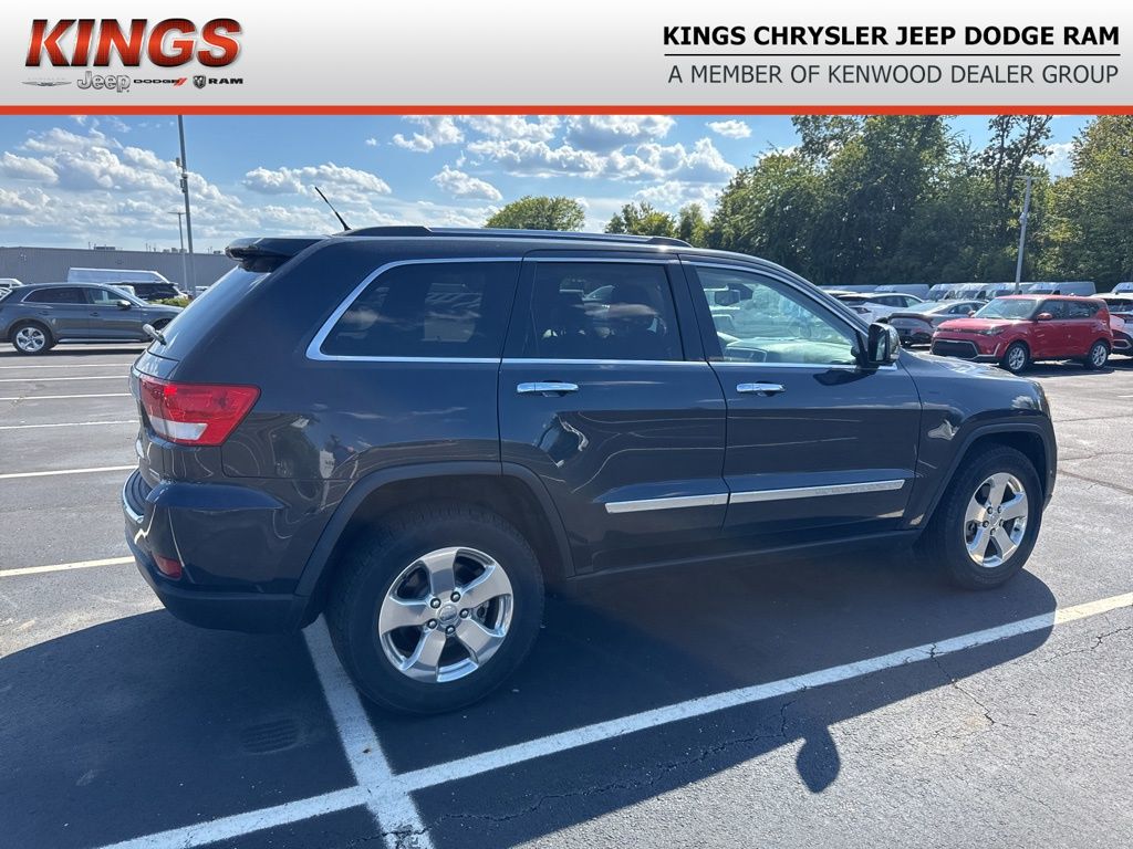 2013 Jeep Grand Cherokee Limited photo 3