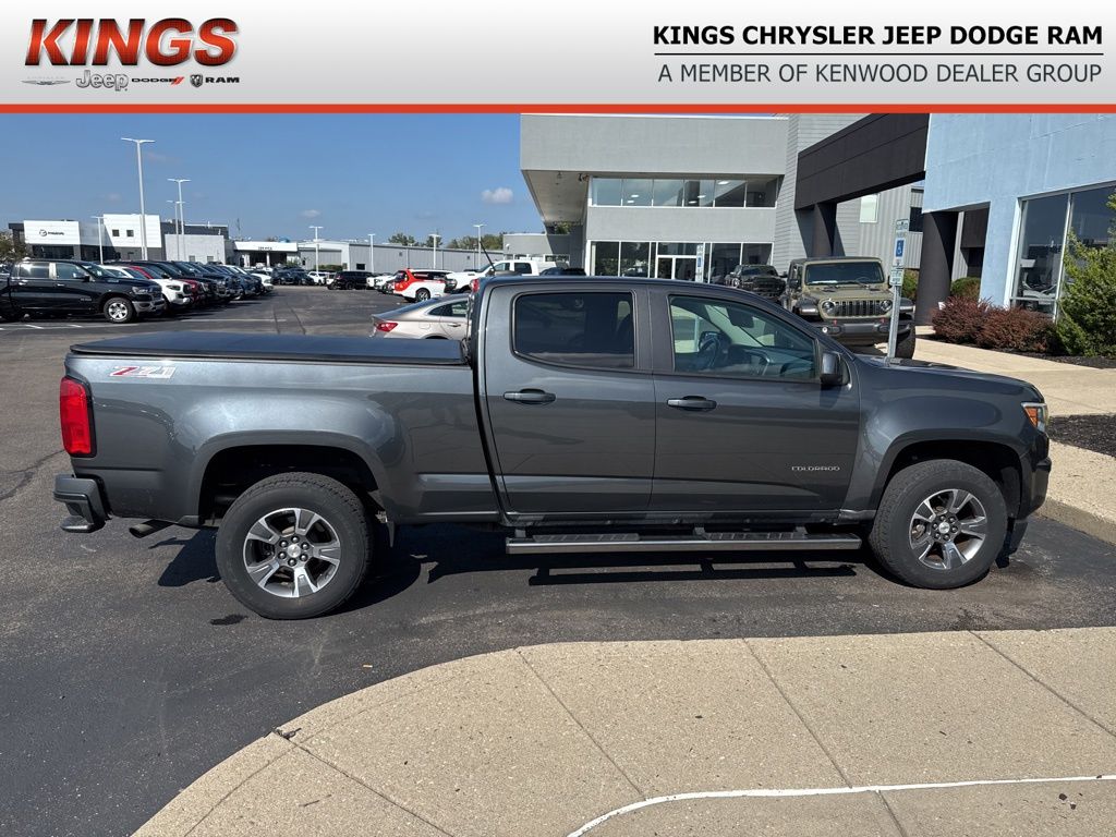 2016 Chevrolet Colorado Z71 photo 2