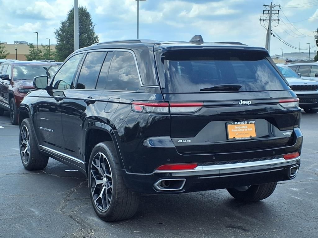 2022 Jeep Grand Cherokee Summit Reserve photo 4