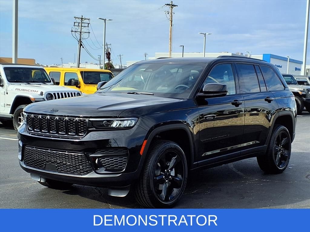 New 2025 Jeep Grand Cherokee Altitude X Sport Utility