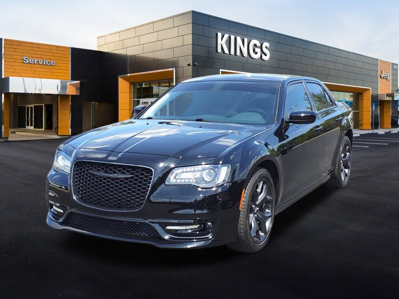 Used 2020 Chrysler 300 Touring with VIN 2C3CCAAG0LH239137 for sale in Cincinnati, OH