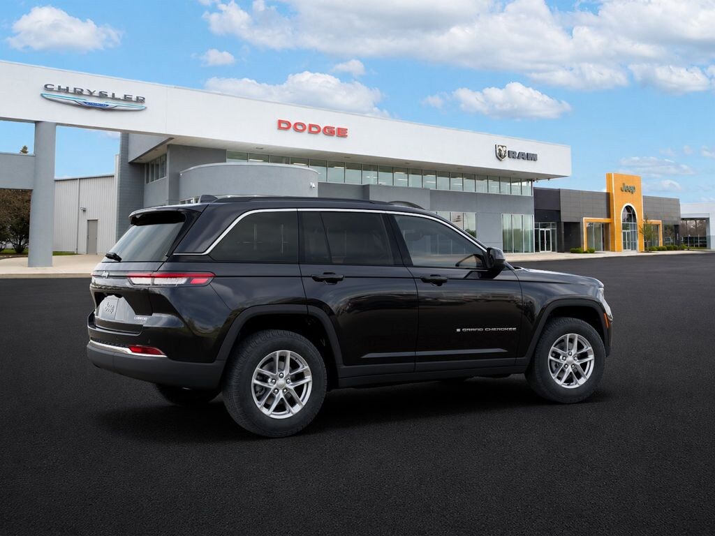 New 2026 Jeep Grand Cherokee Laredo X Sport Utility