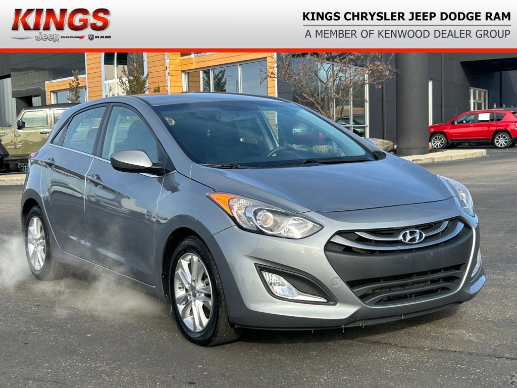 2014 Hyundai Elantra GT Base's photo