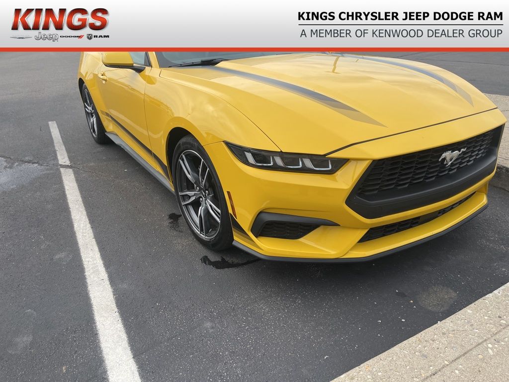 2024 Ford Mustang EcoBoost photo 2
