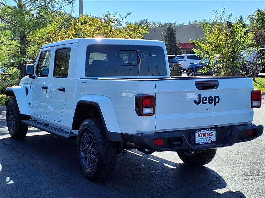New 2025 Jeep Gladiator Sport S Pickup