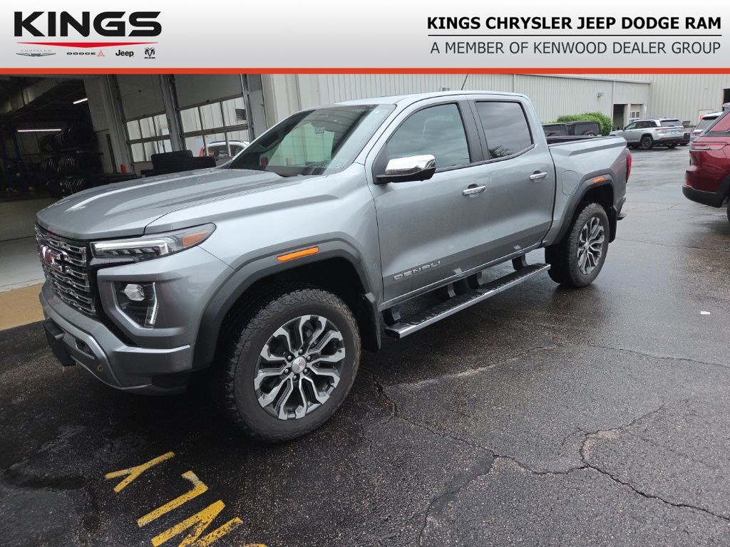 2025 GMC Canyon 4WD Denali Crew Cab Short Box's photo