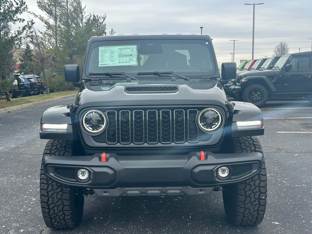 New 2026 Jeep Gladiator Mojave Pickup