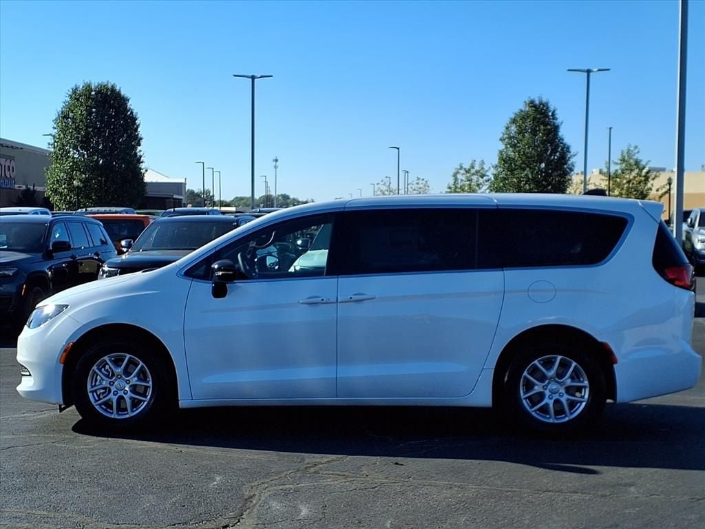 New 2026 Chrysler Voyager LX Cargo Van