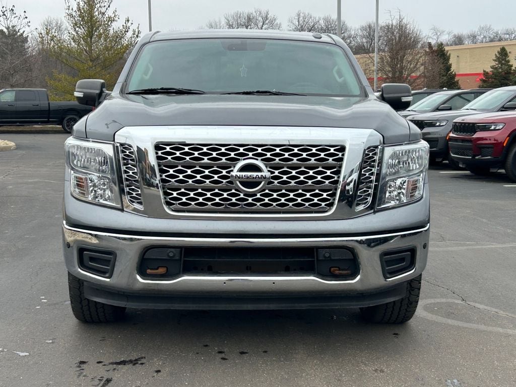 Used 2018 Nissan Titan SV Truck Crew Cab