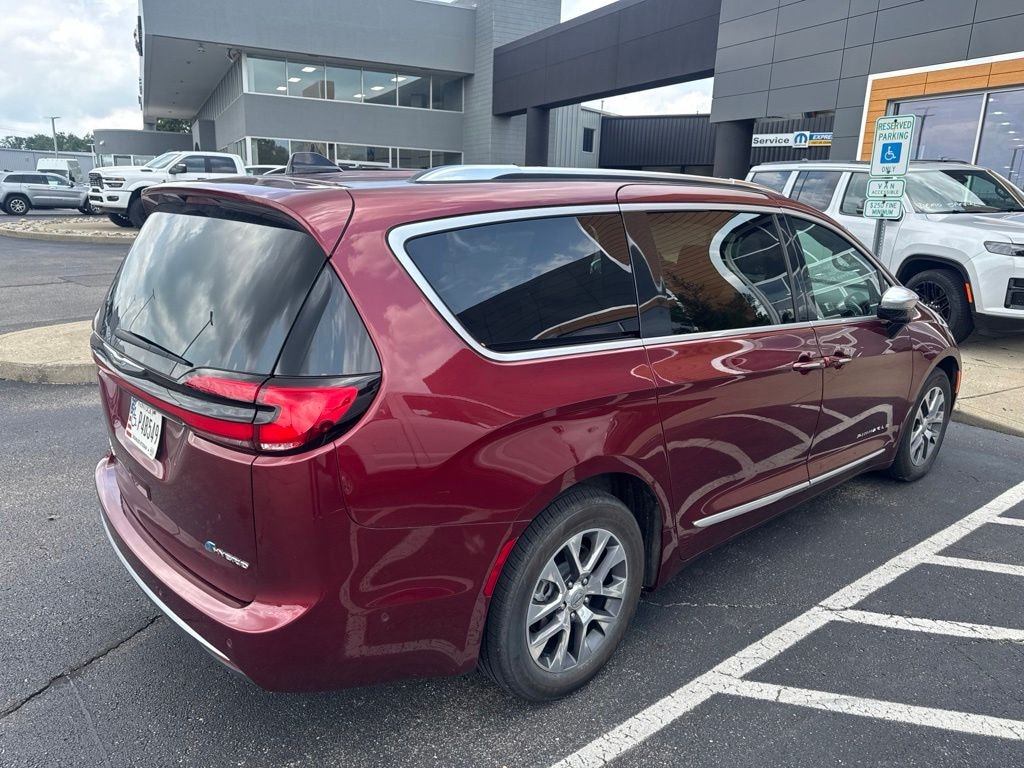 Used 2023 Chrysler Pacifica Plug-In Hybrid Pinnacle Van Passenger Van