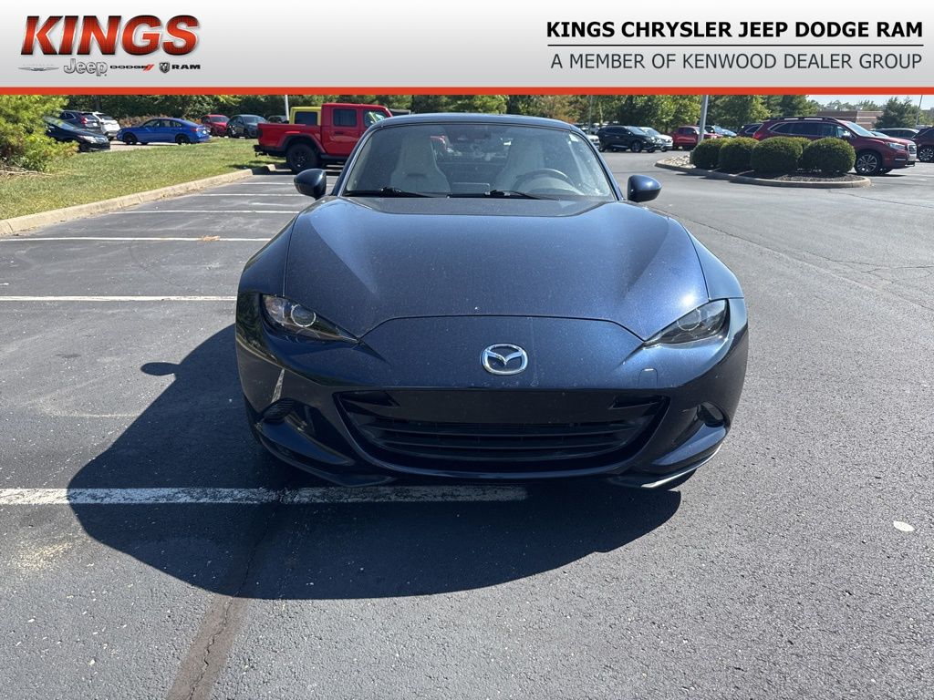 2021 Mazda MX-5 Miata Miata RF Grand Touring photo 2
