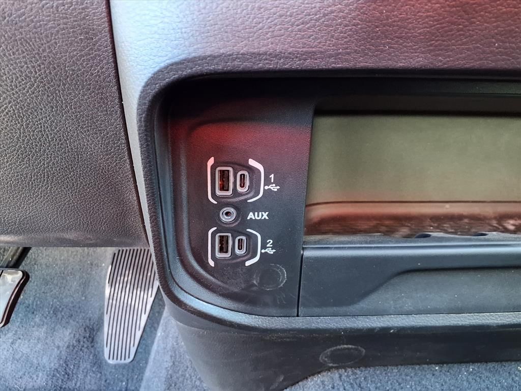 2025 RAM 2500 Tradesman - Photo 17